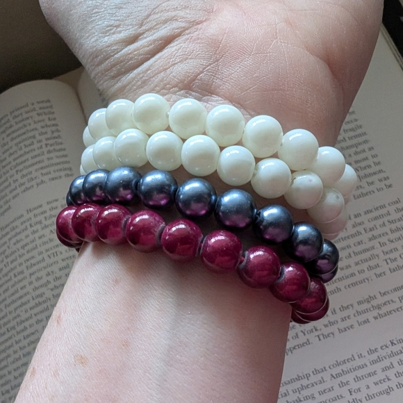 Beaded Bracelet Set - Cream, Silver, and Red - Picture 5 of 7